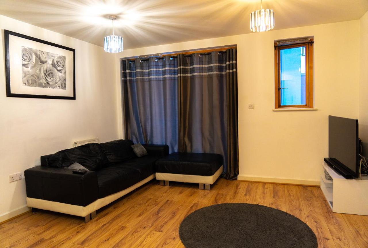 Lovely 1-Bed Apartment In Hackney ลอนดอน ภายนอก รูปภาพ