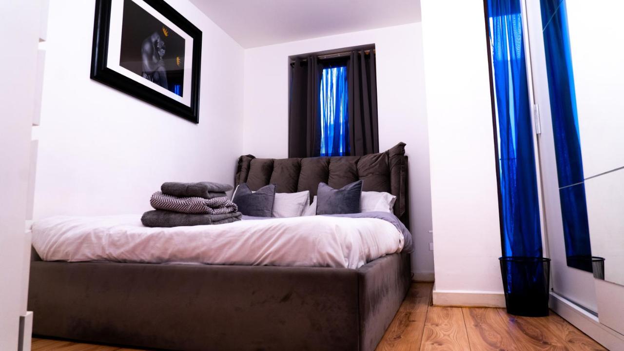 Lovely 1-Bed Apartment In Hackney ลอนดอน ภายนอก รูปภาพ